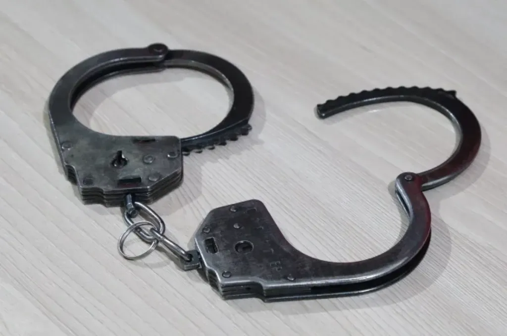 В Шахтах задержали рецидивиста за грабёж в супермаркете