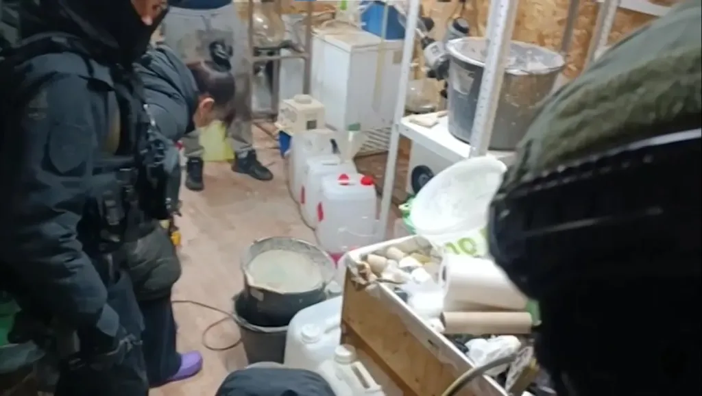 Организатор нарколабораторий в Ростовской области получил 19 лет